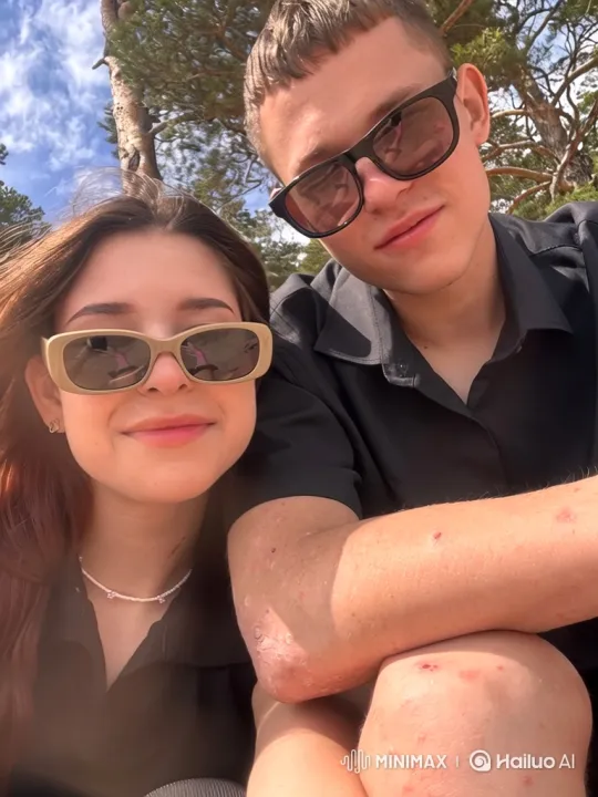 Family Embrace in Summer Sunlight – AI Generated Video | Hailuo AI