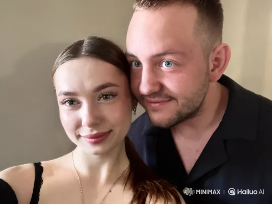 Family Embrace Captures Summer Evening's Joy – AI Generated Video | Hailuo AI