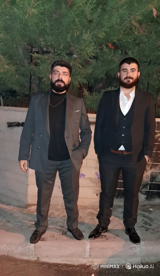Two Men Detained by Police on Sidewalk at Night – AI Generated Video | Hailuo AI