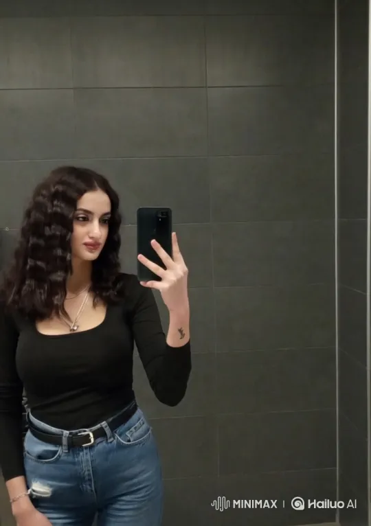 Police Officer and Woman Form Unspoken Connection – AI Generated Video | Hailuo AI