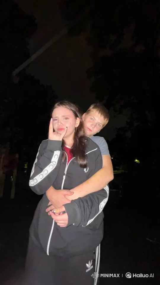 Family Embrace Captured on Summer Night – AI Generated Video | Hailuo AI
