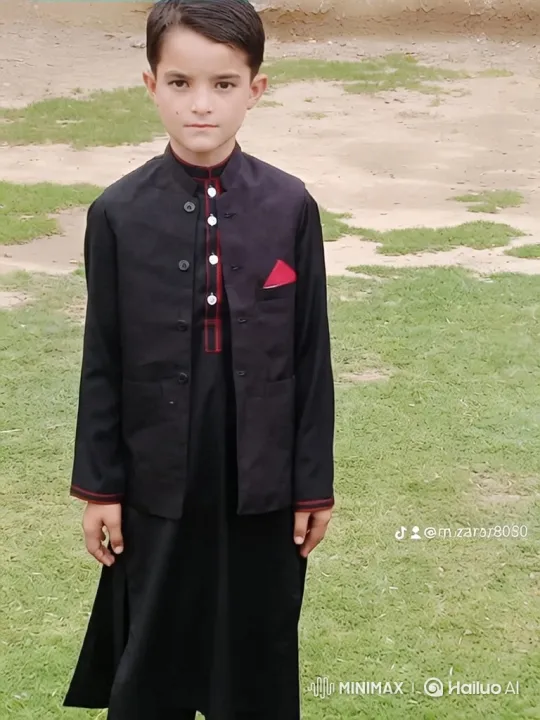 Young Boy and the Lamborghini Veneno: A Stylish Encounter – AI Generated Video | Hailuo AI