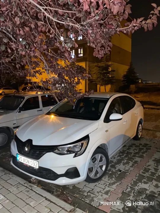 Young Woman Observes White Car Under Streetlight at Night – AI Generated Video | Hailuo AI