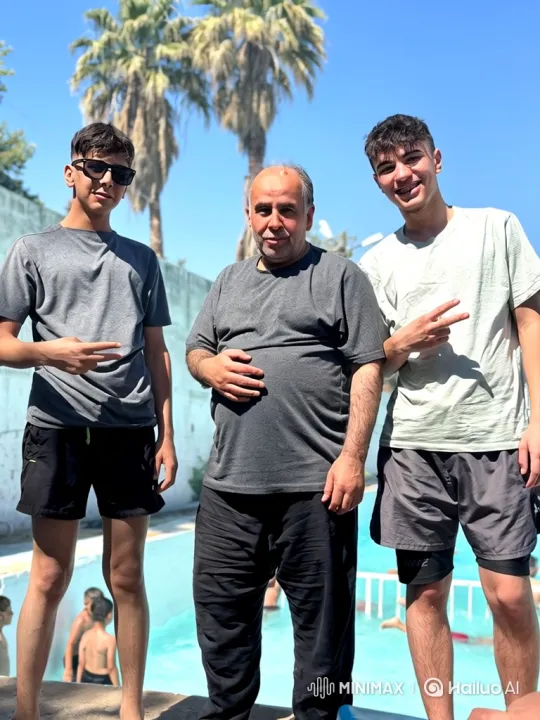 Poolside Encounter: Police Approach and带走 Older Man – AI Generated Video | Hailuo AI