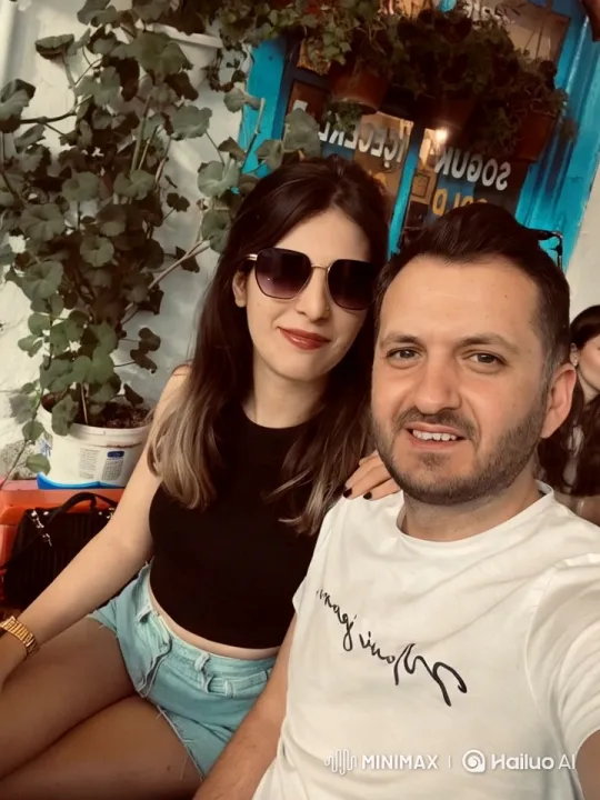 Family Moment: Young Couple with Loving Embrace from Daughter – AI Generated Video | Hailuo AI