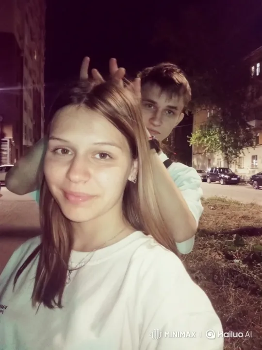 Young Couple and Daughter Share Loving Embrace – AI Generated Video | Hailuo AI