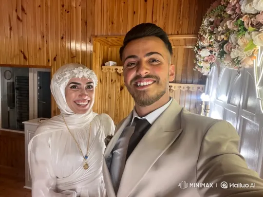 Young Couple and Daughter Share Loving Embrace – AI Generated Video | Hailuo AI