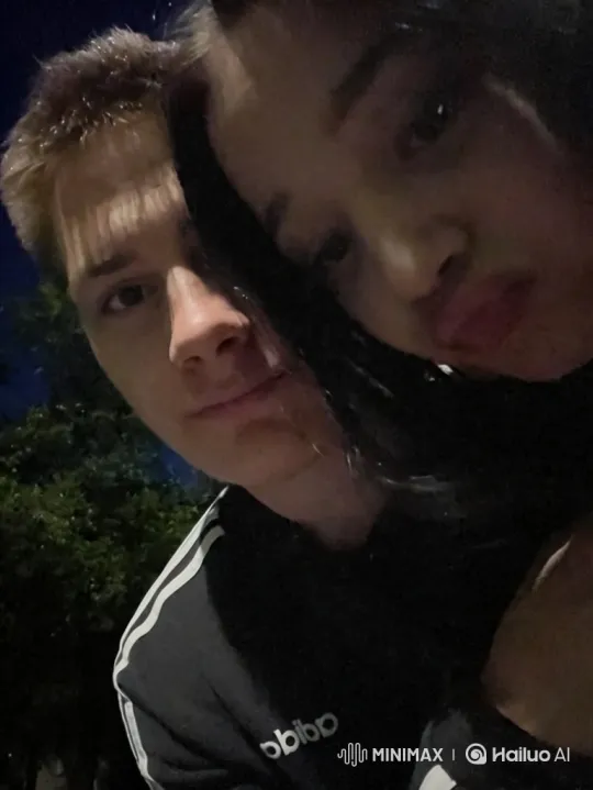 Family Moment Captured in Candid Vertical Video – AI Generated Video | Hailuo AI