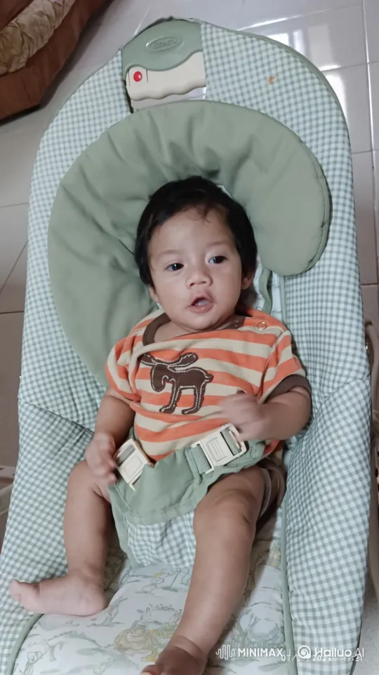 Baby Delights with Playful Kung Fu Dance – AI Generated Video | Hailuo AI