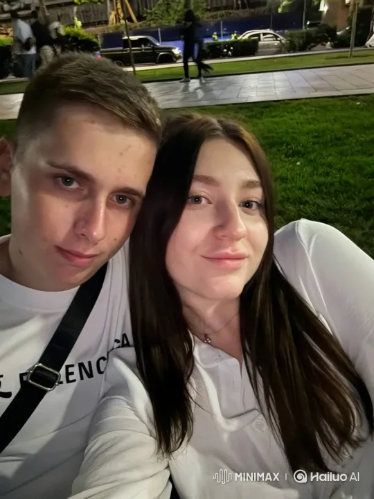 Young Family's Joyful Reunion in Park at Night – AI Generated Video | Hailuo AI