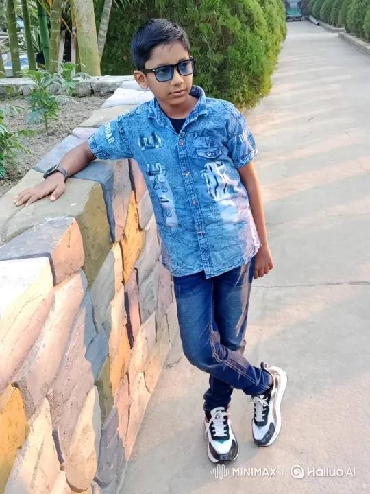 Young Man Enters Luxury Rolls Royce on Paved Path – AI Generated Video | Hailuo AI