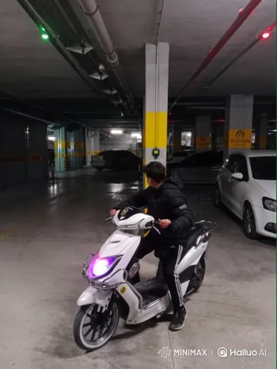 Young Person Assaults Police Officers in Parking Garage – AI Generated Video | Hailuo AI