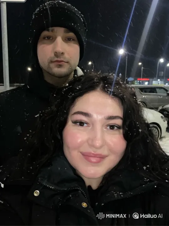 Family's Joyful Winter Moment Captured – AI Generated Video | Hailuo AI