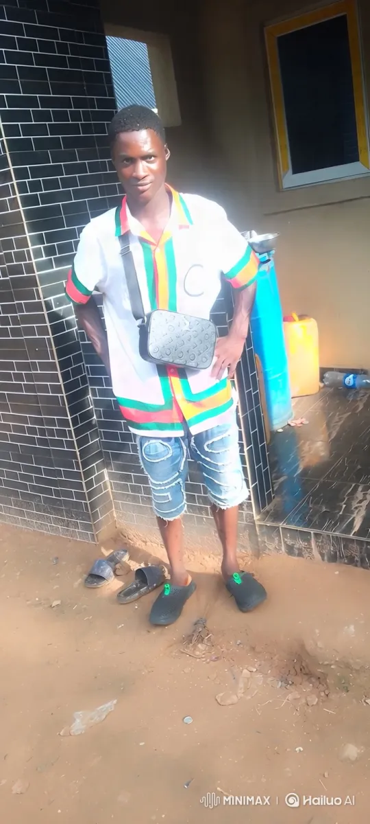 Young Singer Surprised by Money Shower, Lifted Away – AI Generated Video | Hailuo AI