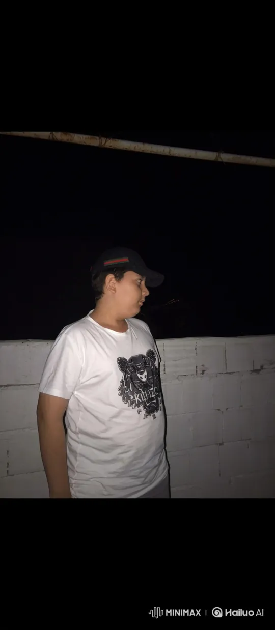 Young Man With Gun Confronts Police in Nocturnal Standoff – AI Generated Video | Hailuo AI