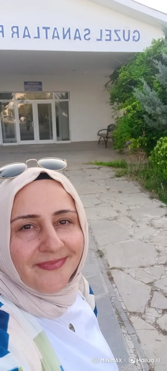 Woman Surprised and Embraced by Joyful Girl – AI Generated Video | Hailuo AI