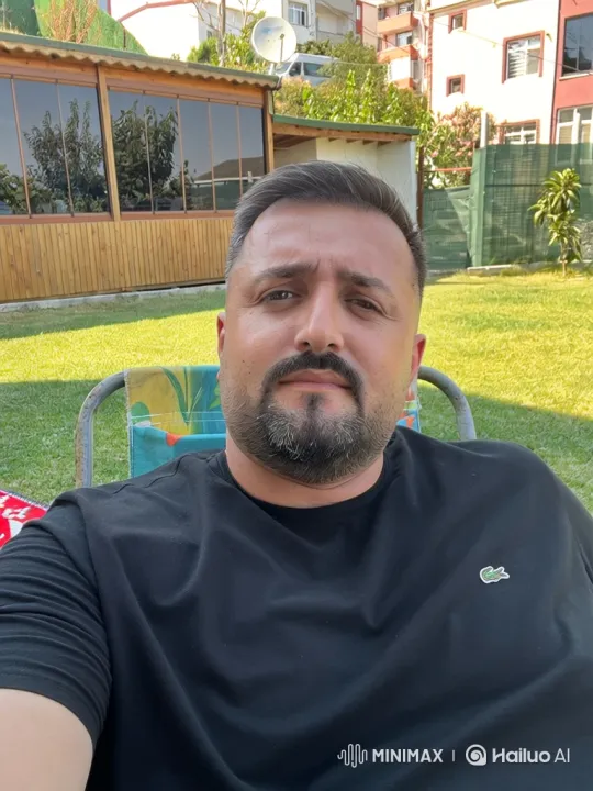 Man Grapples with Police Officers in Backyard – AI Generated Video | Hailuo AI