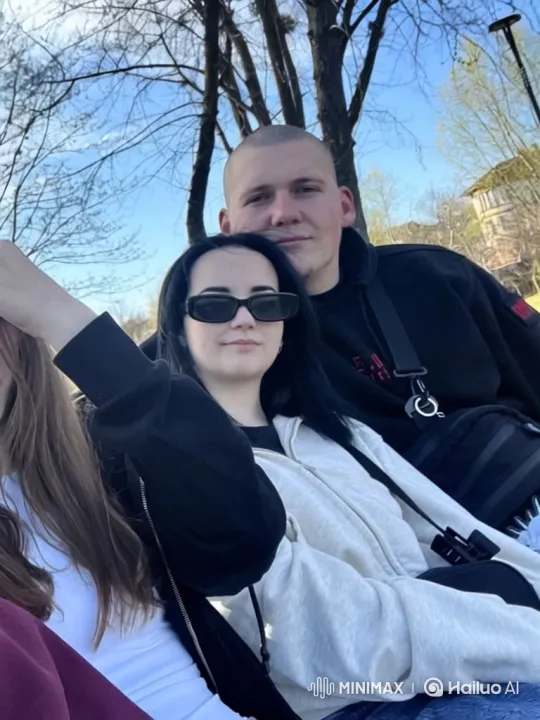 Family Embrace Captured on Heartwarming Evening Scene – AI Generated Video | Hailuo AI