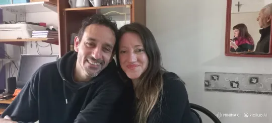 Family Embrace: A Portrait of Love and Joy – AI Generated Video | Hailuo AI