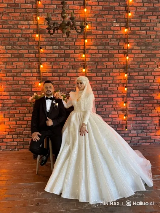 Newlywed Couple's Intimate Moment Captured – AI Generated Video | Hailuo AI