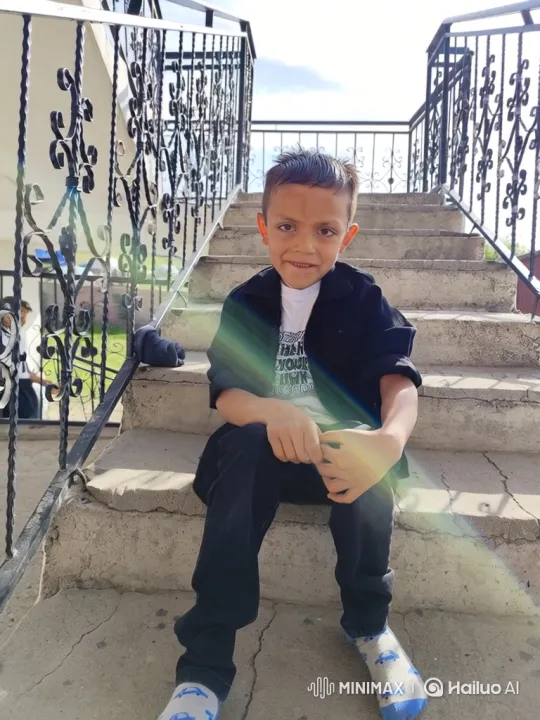 Young Man Surprised by Police on Stairs – AI Generated Video | Hailuo AI