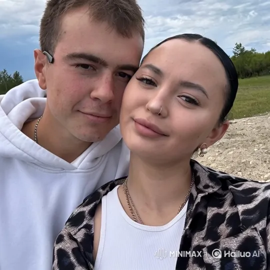 Family Embrace Captured on a Summer Evening – AI Generated Video | Hailuo AI