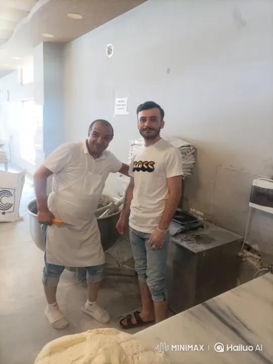 Bakery worker violently throws colleague in unexpected turn – AI Generated Video | Hailuo AI