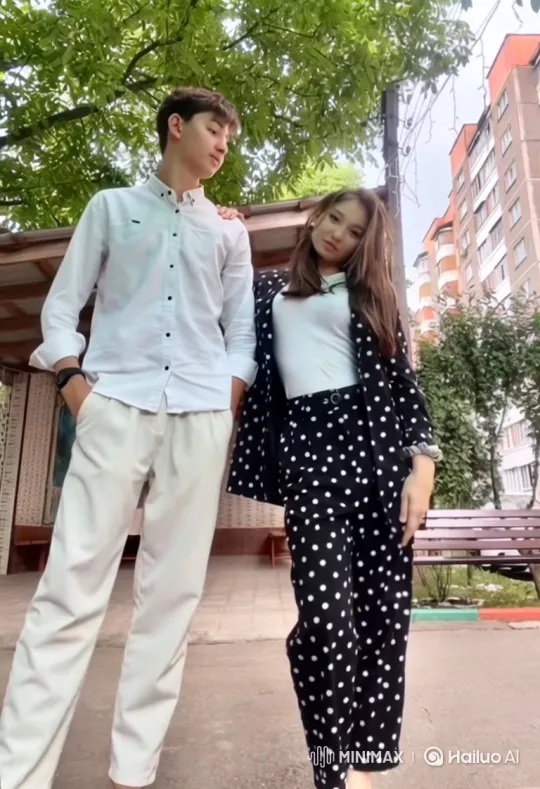 Couple and Child Embrace in Intimate Park Scene – AI Generated Video | Hailuo AI