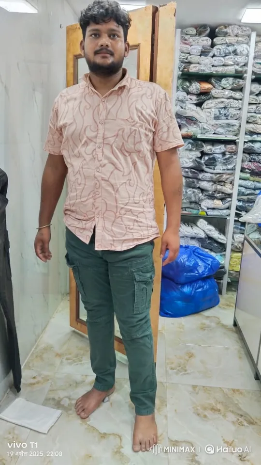 Man in Store Communicates Shy Plea with Gentle Gesture – AI Generated Video | Hailuo AI