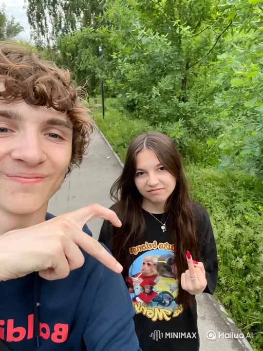 Couple's Joyful Reunion with Toddler in Park – AI Generated Video | Hailuo AI