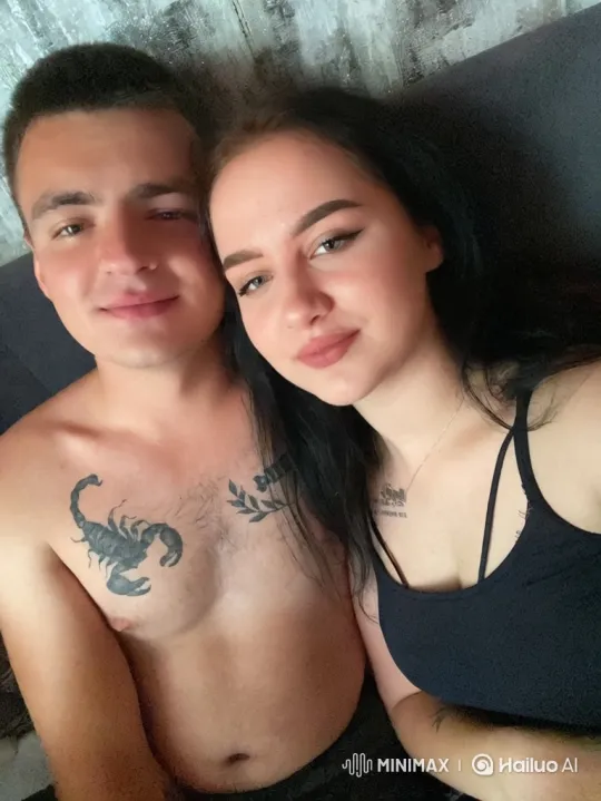 Family Embrace Captured in Summer Evening Setting – AI Generated Video | Hailuo AI