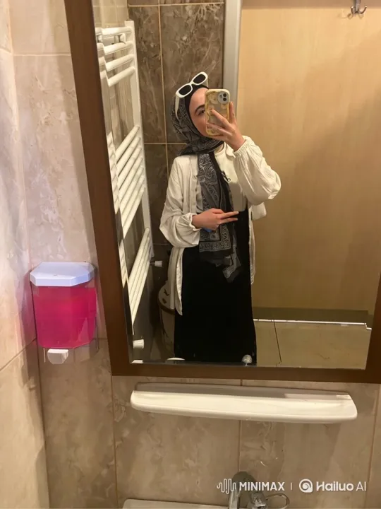 Young Woman Detained by Police in Bathroom – AI Generated Video | Hailuo AI