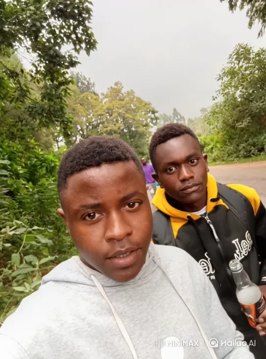 Young Men's Intense Stylized Street Fight – AI Generated Video | Hailuo AI