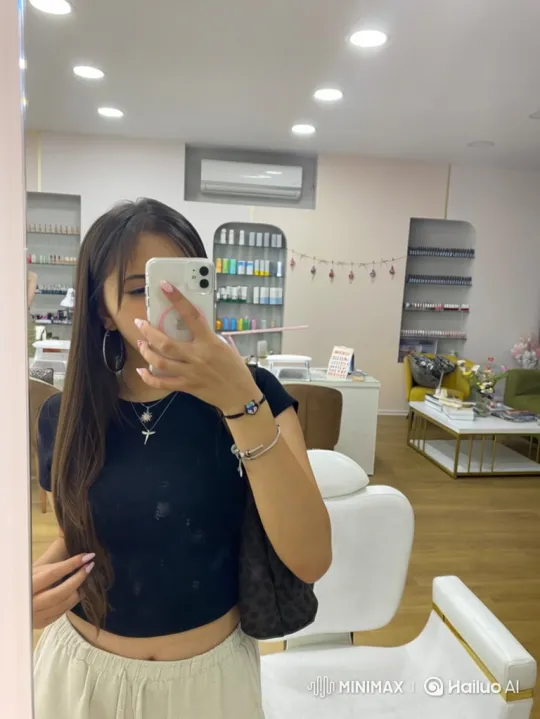 Police Officer and Woman Form Unexpected Romantic Connection During Arrest – AI Generated Video | Hailuo AI