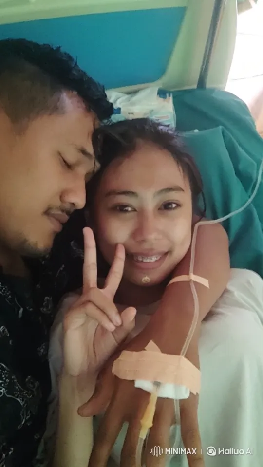 Young Couple's Intimate Embrace in Hospital Setting – AI Generated Video | Hailuo AI