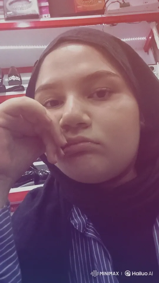 Young Woman Pondering in Store, Then Detained by Police – AI Generated Video | Hailuo AI