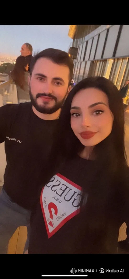 Family Portrait: Laughter and Love on a Twilight Balcony – AI Generated Video | Hailuo AI
