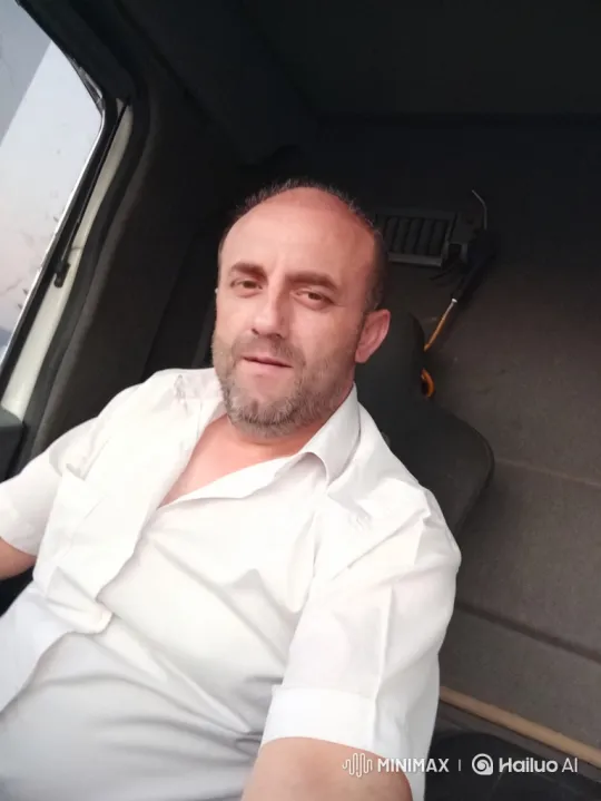 Man Enjoying Golden Meal with Eiffel Tower View – AI Generated Video | Hailuo AI