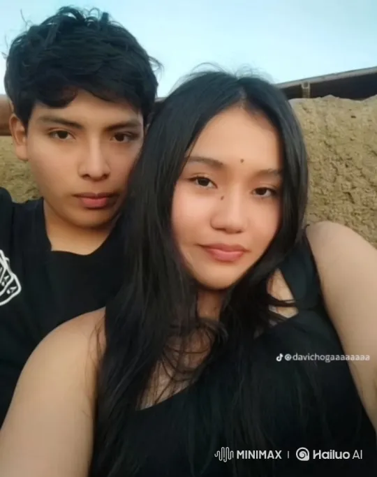 Candid Family Portrait in a Park – AI Generated Video | Hailuo AI