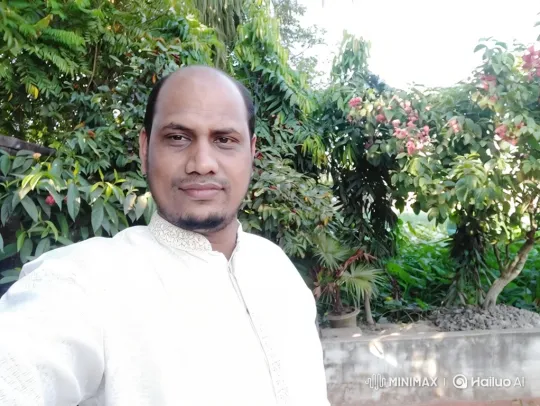 Couple Shares Serene Moment in Golden Hour Park – AI Generated Video | Hailuo AI