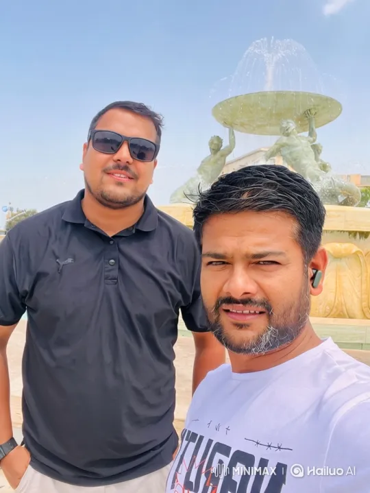 Romantic Encounter in Golden Hour Park Setting – AI Generated Video | Hailuo AI