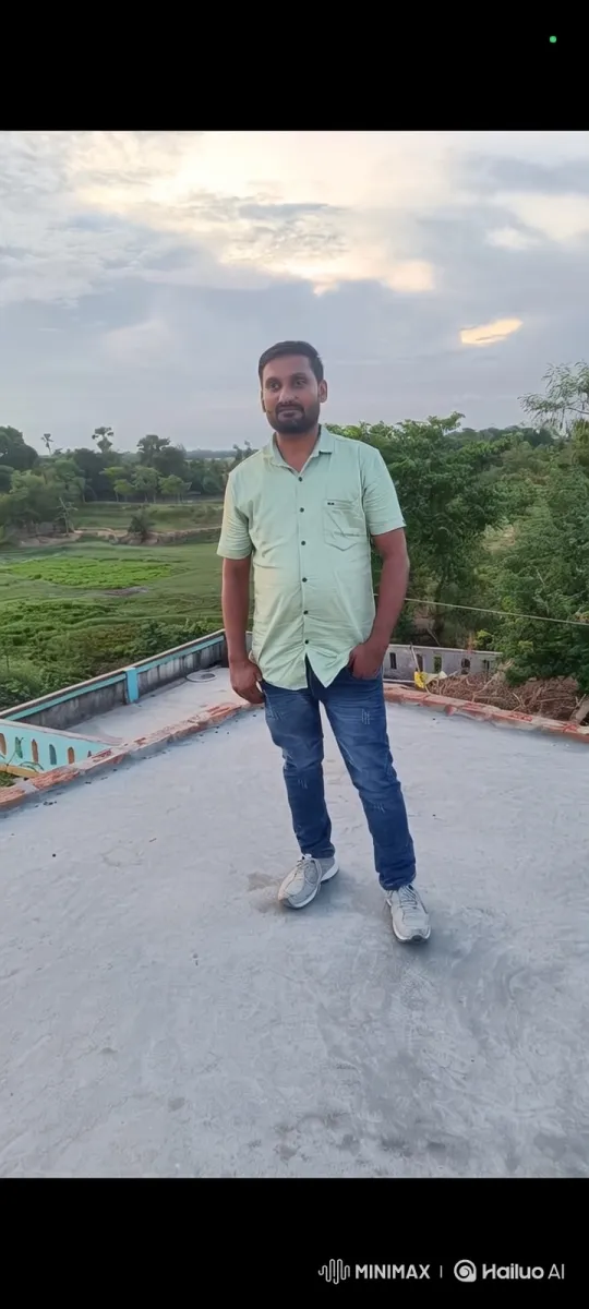 Golden Hour Rooftop Portrait with Complex Camera Movement – AI Generated Video | Hailuo AI