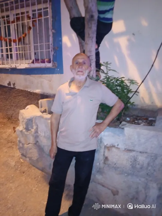 Elderly Man Assaults Police Officers During Arrest – AI Generated Video | Hailuo AI