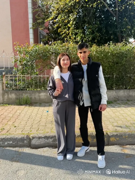 Family Embraces Daughter in Nighttime Warmth – AI Generated Video | Hailuo AI