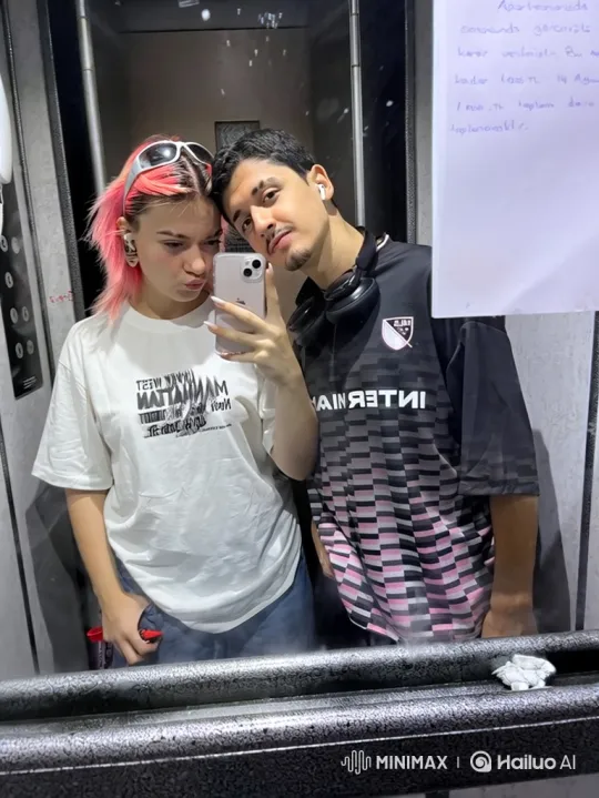Family Mirror Selfie in Elevator Captures Love – AI Generated Video | Hailuo AI