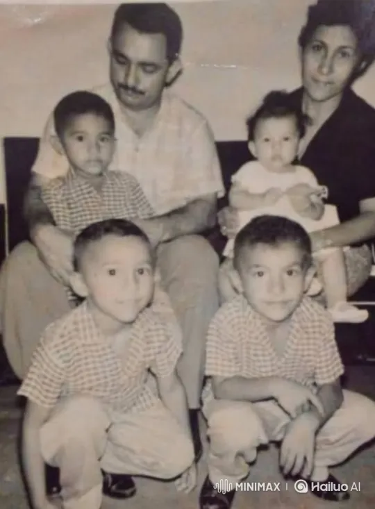 Vintage Portrait Captures Mother's Affection for Baby – AI Generated Video | Hailuo AI