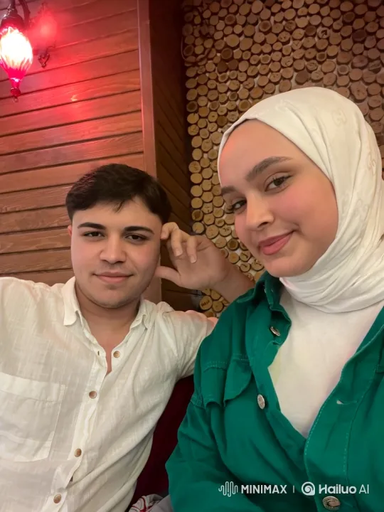 Young Couple's Cozy Selfie with Affectionate Moments – AI Generated Video | Hailuo AI