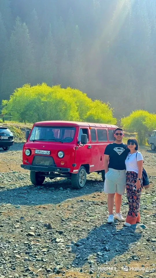 Couple Holding Hands, Walking to Van, Drives Away – AI Generated Video | Hailuo AI