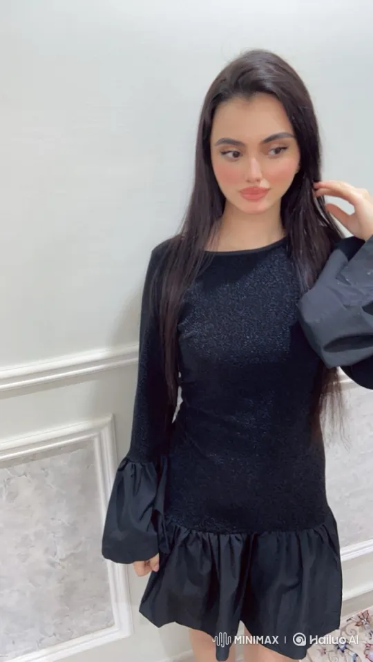 Young Woman and Policeman Share a Moment of Understanding – AI Generated Video | Hailuo AI