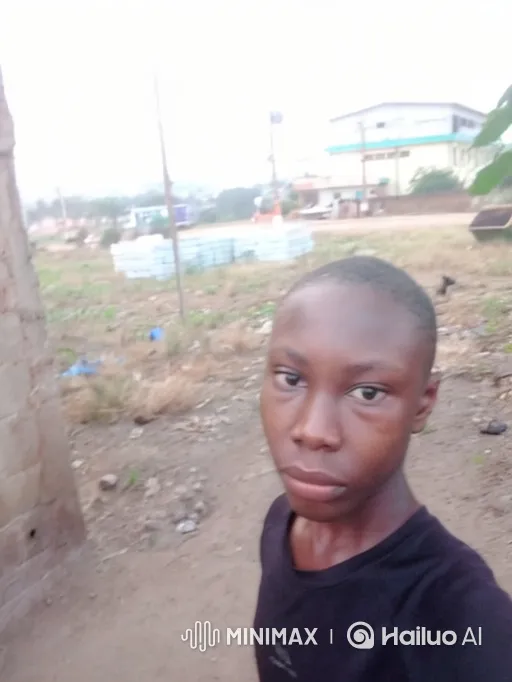 Young Person Gets into Range Rover After Taking Selfie – AI Generated Video | Hailuo AI